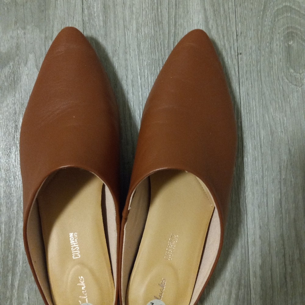 Donated Clarks leather mule